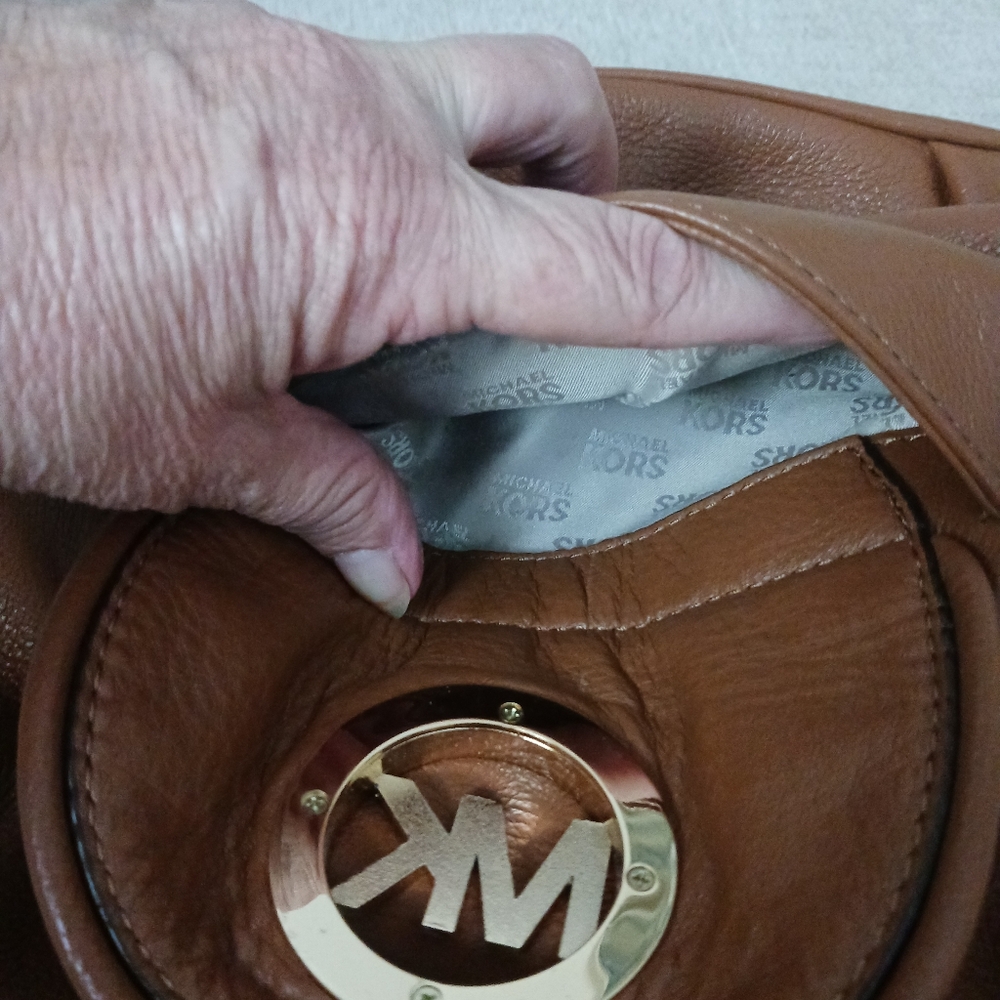 Michael Kors brown soft genuine leather bucket bag - Picture 13 of 14